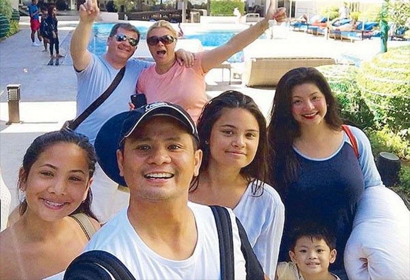 26 Photos capturing Regine and Michelle’s one-of-a-kind friendship ...